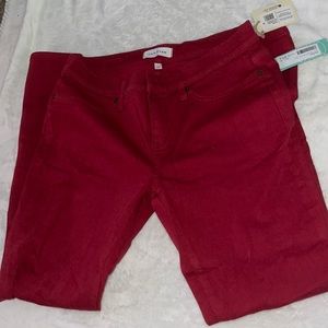 New red jeans size 28